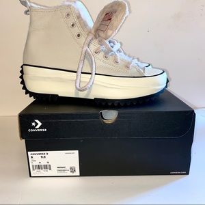 NIB Chuck Taylor Converse Leather uppers Platforms